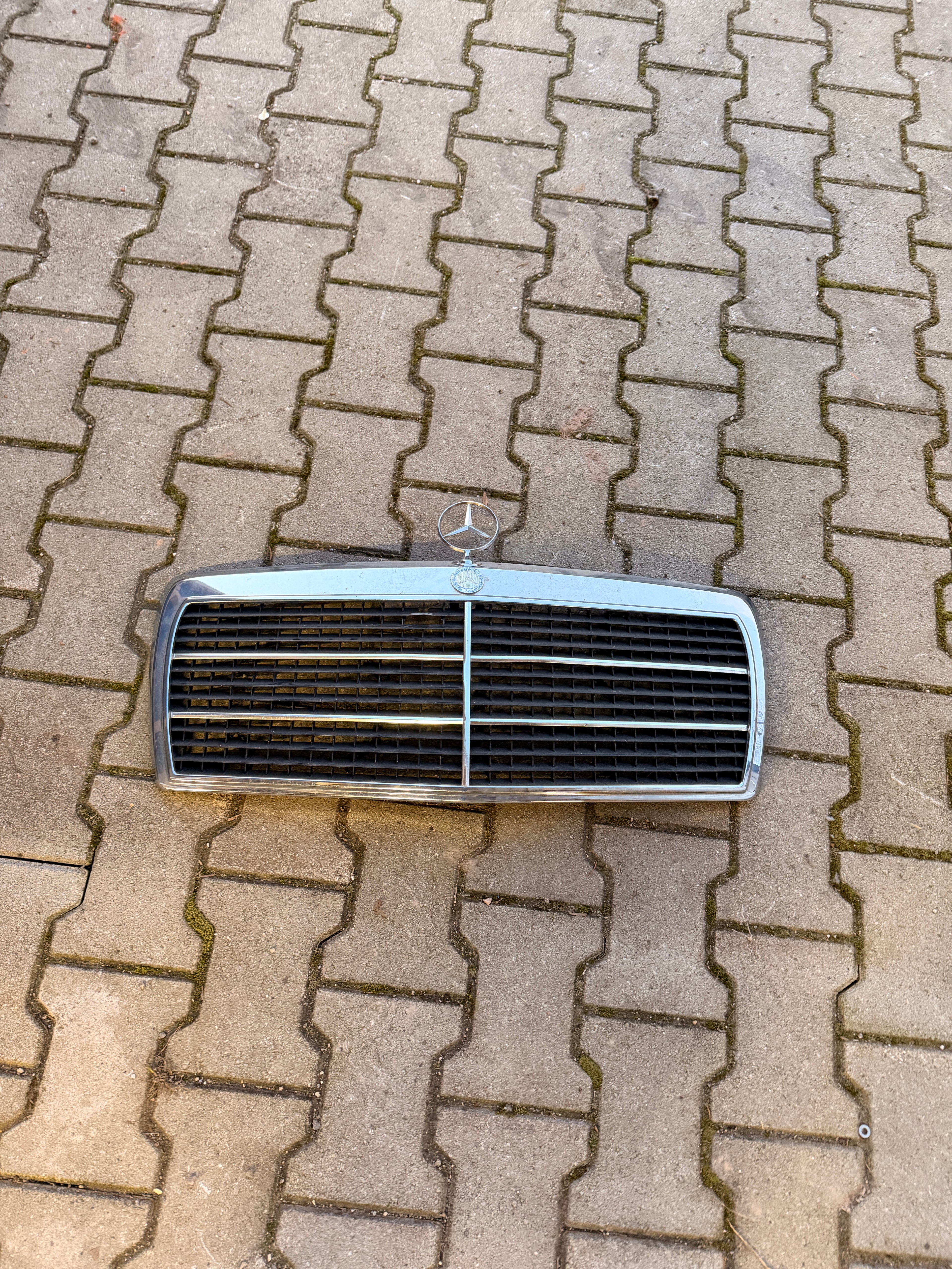 Kühlergrill w201