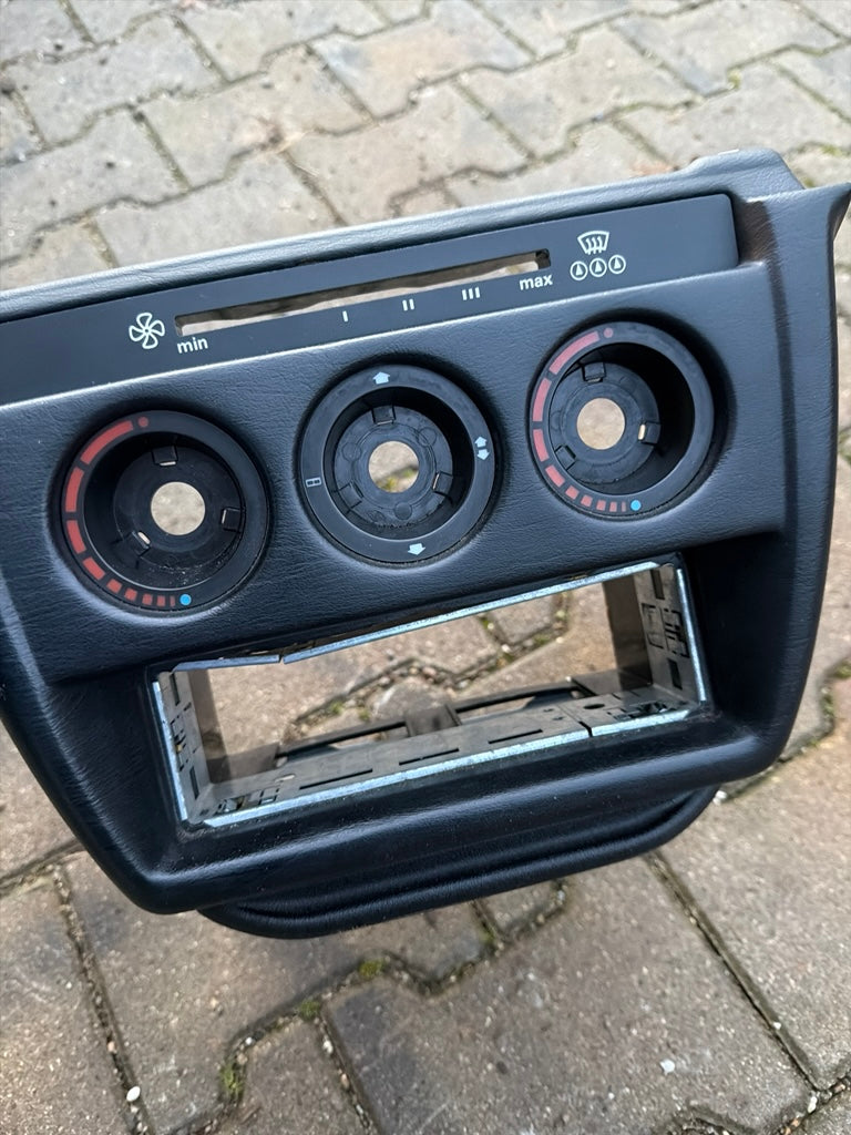 Mittelkonsole w201